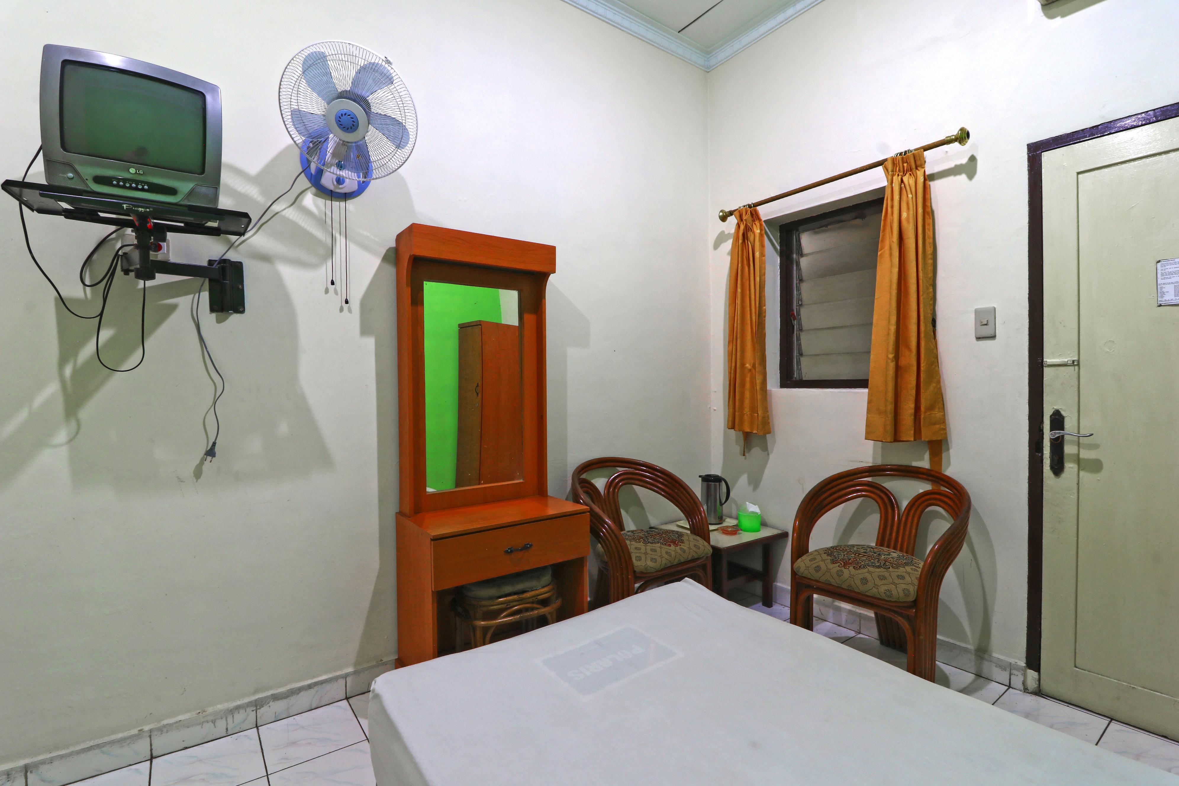 Hotel Sumatera Medan Buitenkant foto