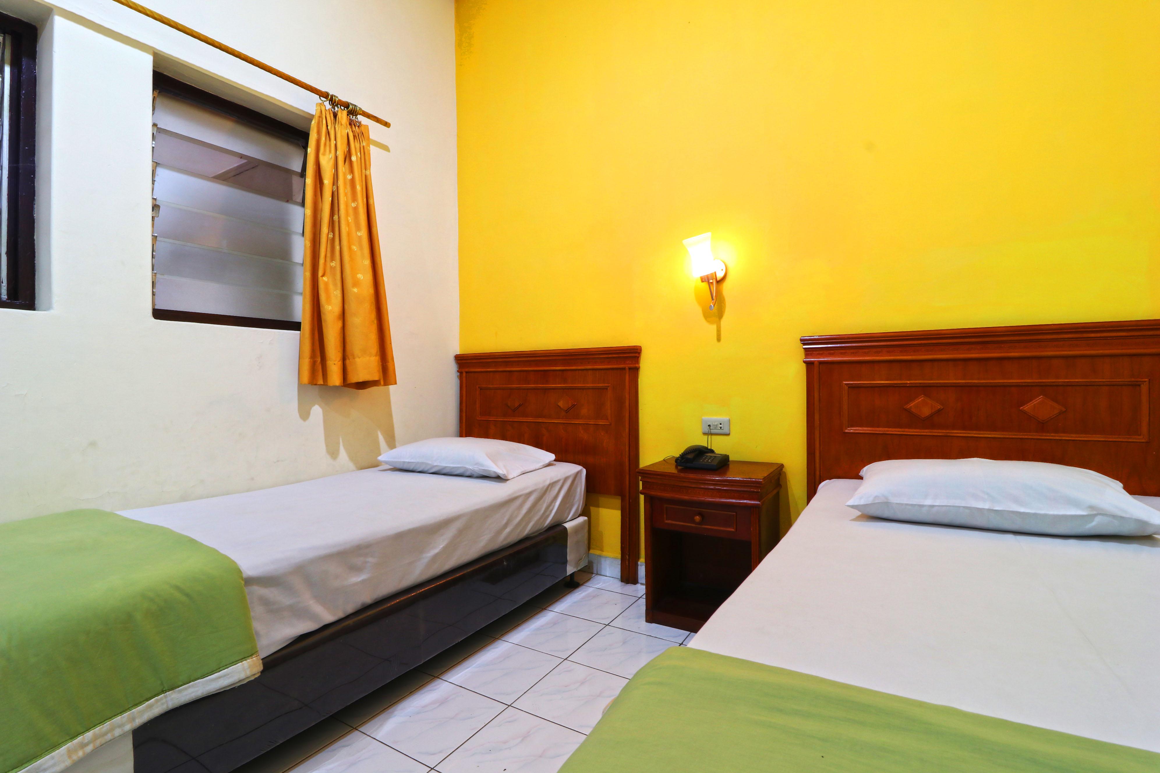 Hotel Sumatera Medan Buitenkant foto