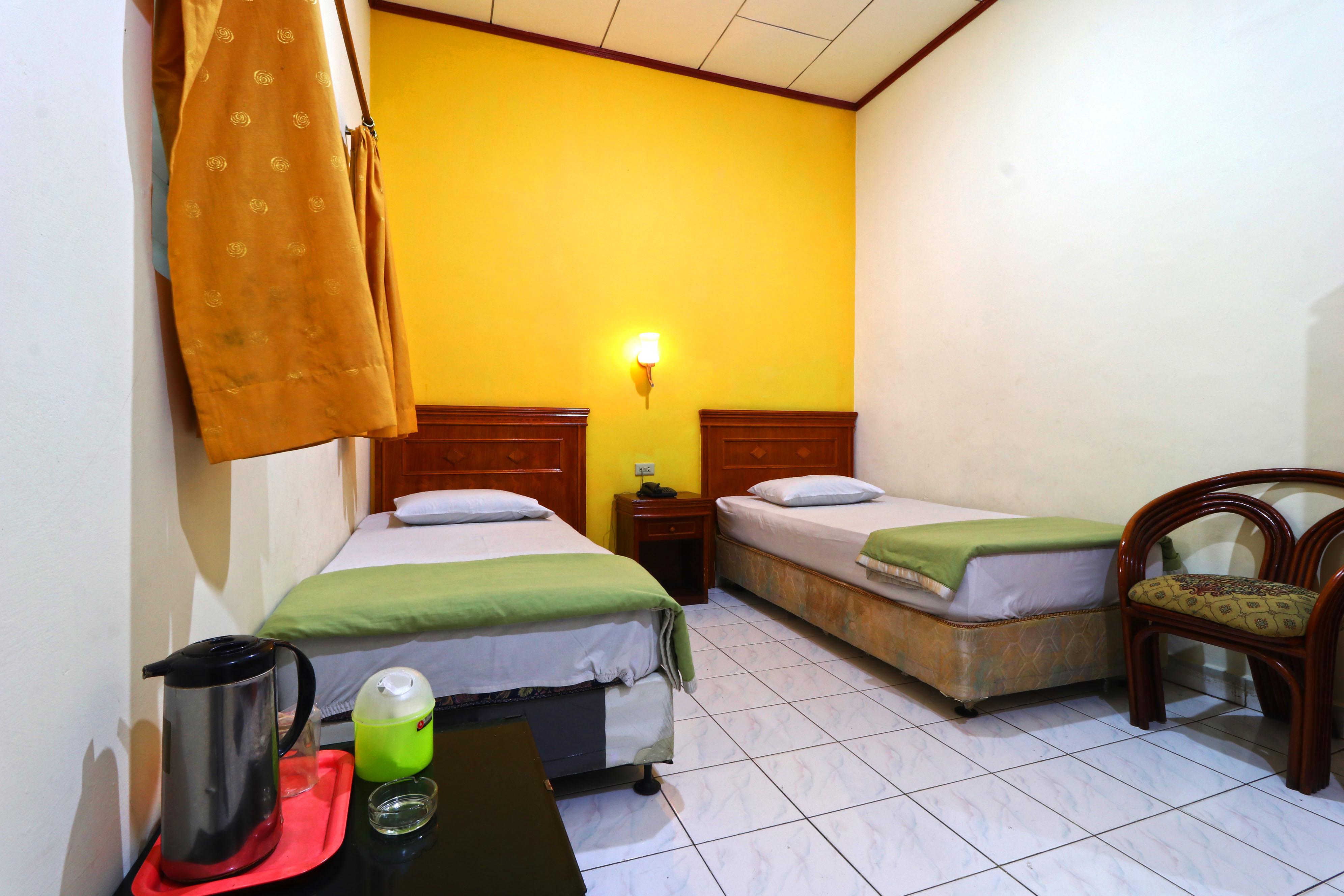Hotel Sumatera Medan Buitenkant foto